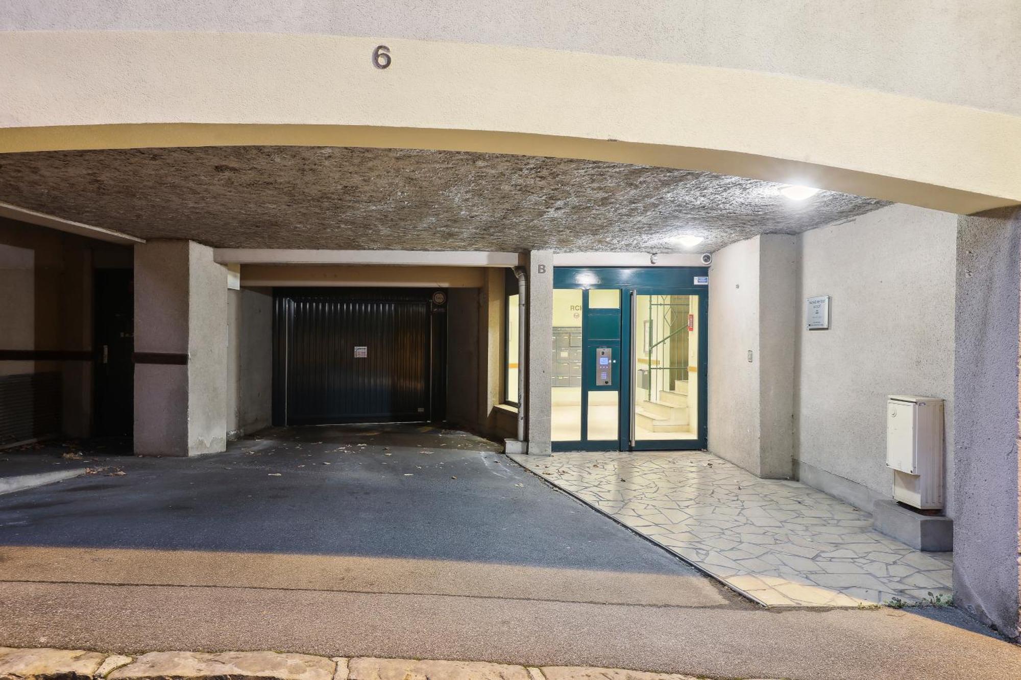 Chic Apart Duplex With Parking Palaiseau Exterior photo